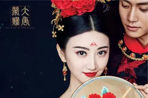 捧不红的人间富贵花景甜,为何靠网剧翻红了
