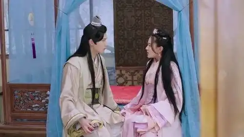 双世宠妃八王爷吃醋心疼