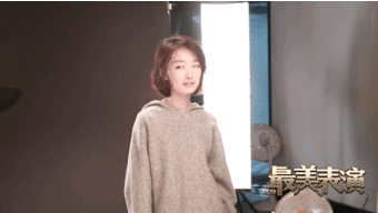 组图周冬雨最美表演棚拍花絮带病上阵超敬业
