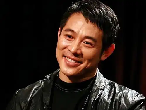 梅艳芳于荣光戴着墨镜,我以为他是高手,李连杰比他更厉害
