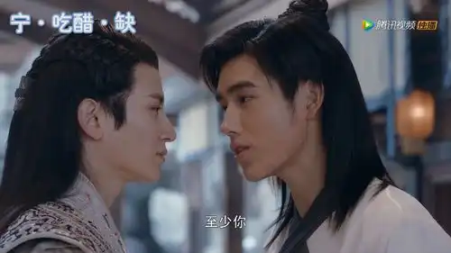 将夜少爷和师傅最爱桑桑的两个人
