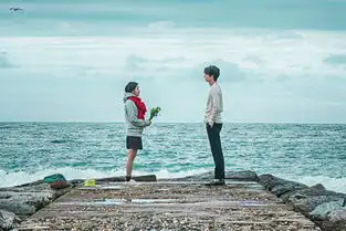 组图tvn鬼怪剧照孔侑金高银海边约会
