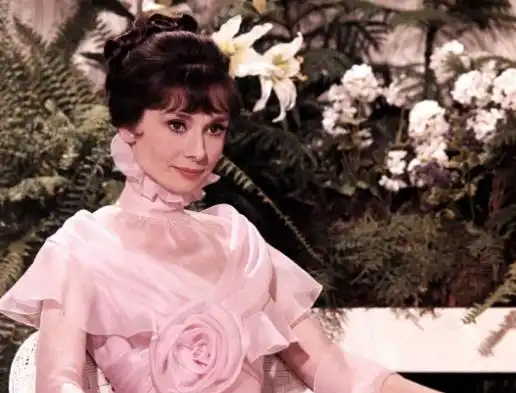 都说英国女人长得丑,这10位女明星算是为英国女人长脸了