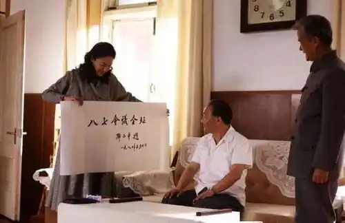 她是感动中国人物,却被乱港分子辱骂她说爱国,绝不藏着掖着