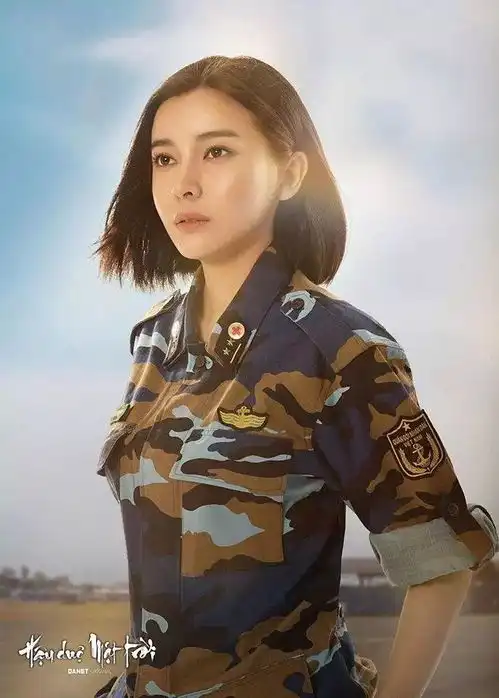 越南版太阳的后裔意外好看四位主演颜值逆天,莫名好甜还笑skr人
