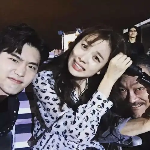 w两个世界有脉络的解开w没能解开的故事你想看的都有