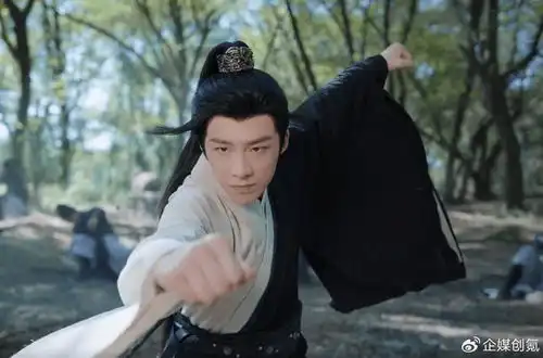 一念关山风波不断删女主戏力捧男主,男女主演现天价片酬
