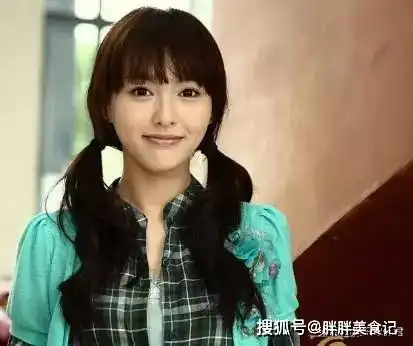 夏家三千金9年演员变化,戚薇整容,唐嫣待产,她美到不敢认