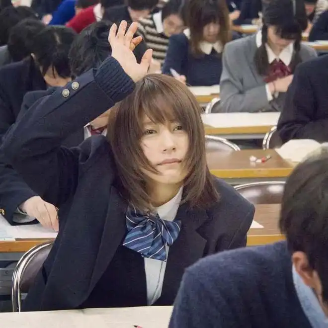 在日本求职的打工人,真能拿到爽文剧本
