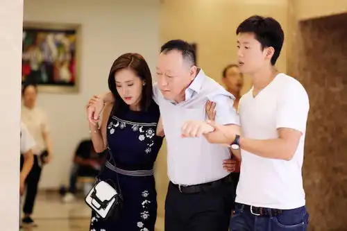 她是娱乐圈精通武术的女演员,功夫背后却有一张神似杨幂刘诗诗的脸
