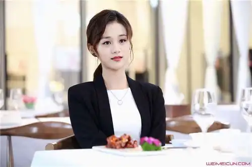 许你浮生若梦林静芸结局是什么,扮演者安锐溪个人资料照片
