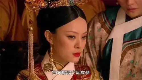 甄嬛传孟静娴死后,甄嬛给浣碧拿出一物,浣碧顿时大惊失色
