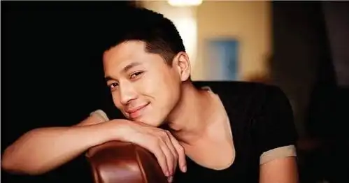 他曾经是七个男星的伴郎,结果,三对夫妻离婚,两对被移交离婚