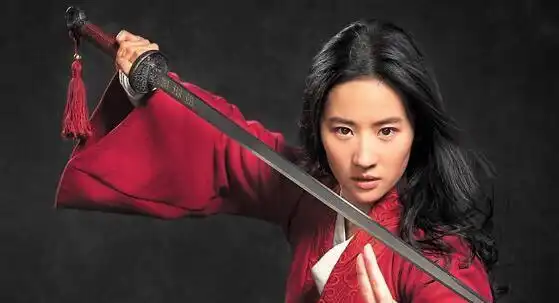 花木兰刘亦菲的定妆照曝光,明明英气十足,为何却遭人质疑
