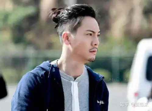 男士留长发有什么比较man的发型