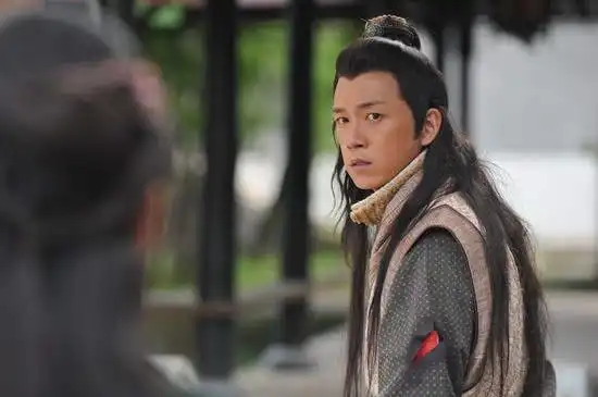 从萍踪侠影到云南虫谷,论潘粤明的荧屏cp感