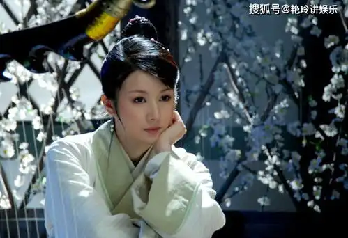 她颜值气质不输刘诗诗,嫁40多岁二婚富豪,整容失败好凄凉