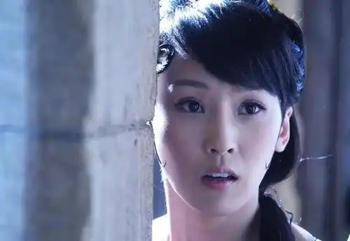 39岁谢楠近照变瘦了,女星还是胖点好看

