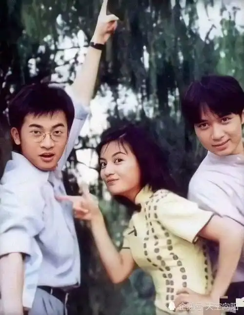 情深深雨蒙蒙剧组重聚,苏有朋赵薇古巨基多年未老,雪姨抢镜
