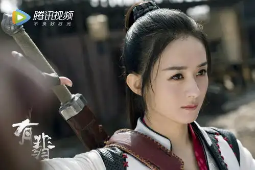 小有又带着大批有翡花絮及剧照走来今天也是沉迷周翡美貌和帅气的一天
