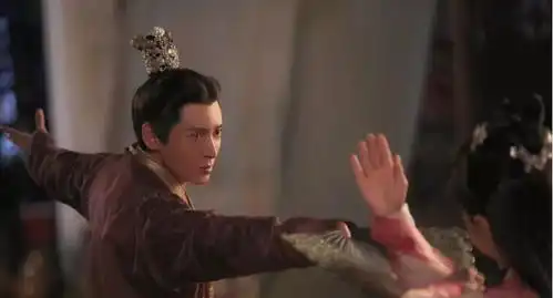 锦衣之下林菱结局被仇人严世藩纠缠不清,最后成陆绎堂奶奶