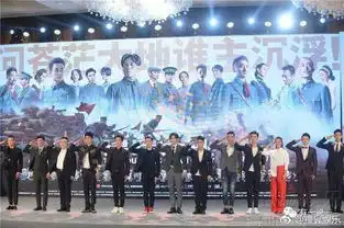 三十多个一线明星站成一排,给他当配角,他这来头到底有多大