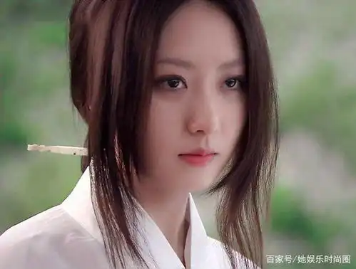 白冰自曝离婚多年每年都在拍戏主演的四部剧堪称巅峰之作
