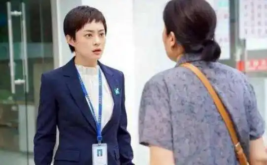 啃女现象在二胎家庭蔓延,比重男轻女更心酸,不少父母装糊涂
