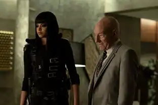 霹雳娇娃发全球主题曲mva妹麦粒打雷姐联决演唱
