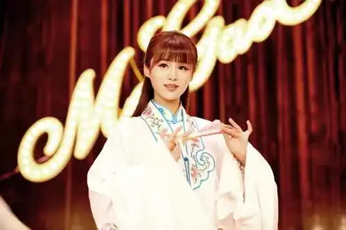 吼吼,对面的小眼睛快看过来