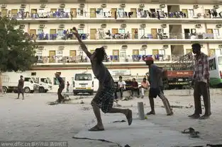 迪拜有时也不任性揭秘异国劳工的蜗居生活