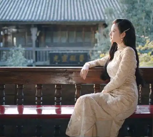 景甜司藤造型能美出圈,最该感谢这位造型师
