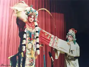 组图蒋勤勤曝儿时京剧照一颦一笑皆是真绝色
