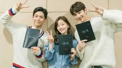 青春记录看似一帆风顺的男二,他忍受着的是妈妈望子成龙的失望
