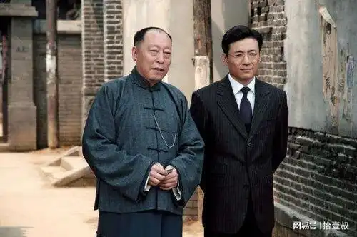 随时带着救心丸,累了躺在地上含片药,黄志忠打脸多少明星的敷衍