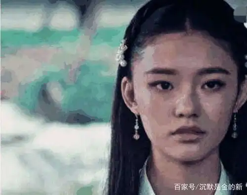 斗破苍穹美杜莎未婚先孕,挺着大肚子找萧炎,薰儿表情亮了