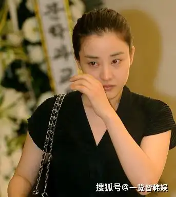 戏骨吕韵季逝世11周年大长今饰演郑尚宫葬礼上李英爱哭成泪人
