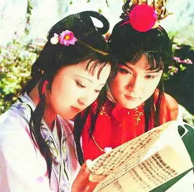 当年新红楼梦被称为鬼片,如今主演皆爆红,除杨洋杨幂还有她们
