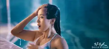 夏洛特烦恼王智游泳泳装图片女演员王智年龄多大了王智个人资料和三围坏男人网
