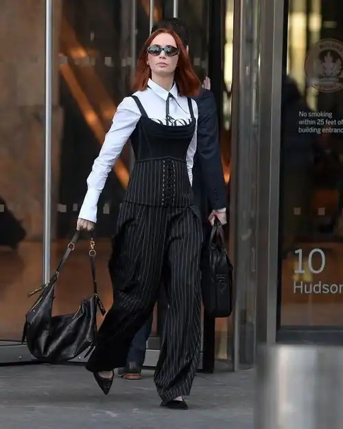 坏了,审美降级已经传染到穿普拉达的女王2了