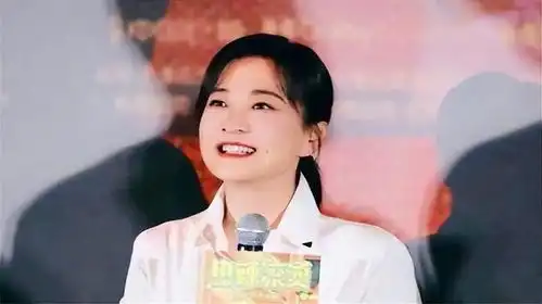贾玲破圈登顶热辣滚烫荣登百花奖最佳导演候选
