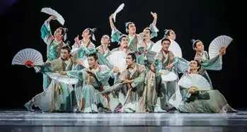 谦谦君子意气风发