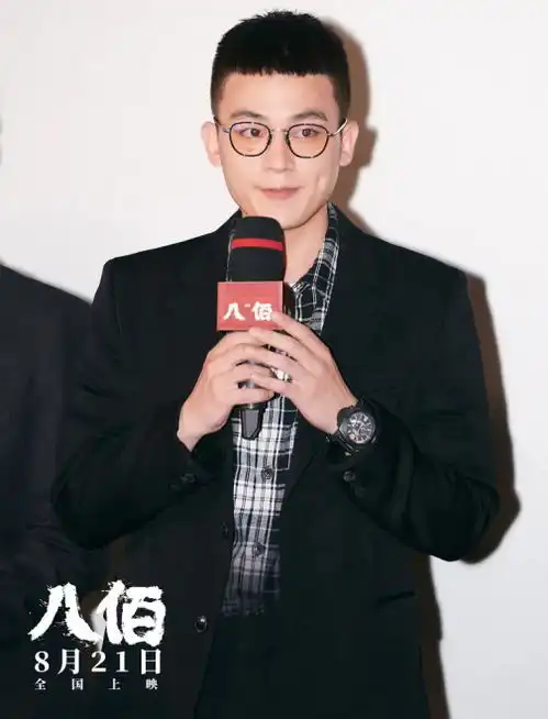 欧豪演八佰压抑失眠梁静一切波折都值得