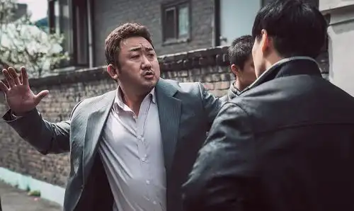 重拳出击那个被誉为韩国最后的男人的犯罪都市
