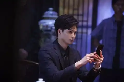 徐璐现在恋爱了,一个人下定决心重新开始到底有多难
