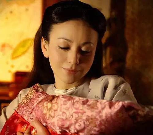 给末代皇帝溥仪当乳娘有两个规矩一个是喂奶,还有一个毫无人性
