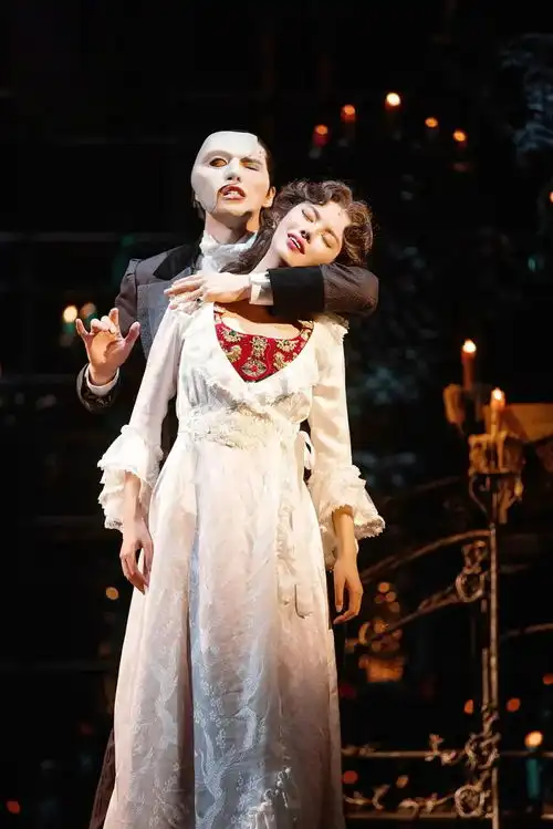 阿云嘎来了,票房比阿凡达还高