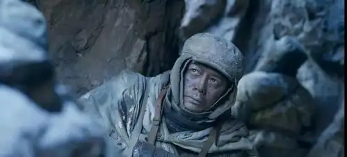 长津湖之水门桥里战士身上着火,宏大的爆破场面是怎么拍成的
