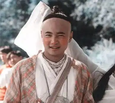朱逢春
