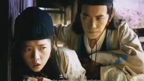 超级学校霸王93年的一部电影,特效画质打斗绝了,剧情也搞笑,那时候的张卫健真的粉粉嫩嫩啊